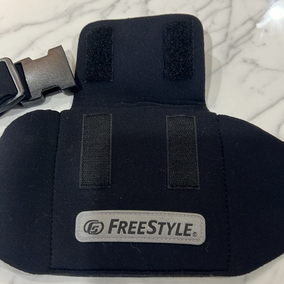 Waist bag - Picture 2 of 5